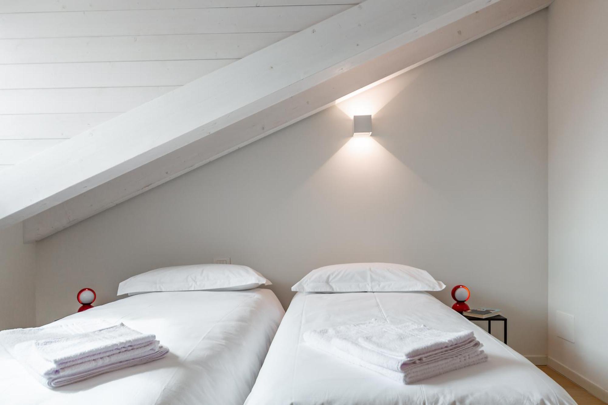 La Mansarda Di Sarpi Apartment Милано Екстериор снимка